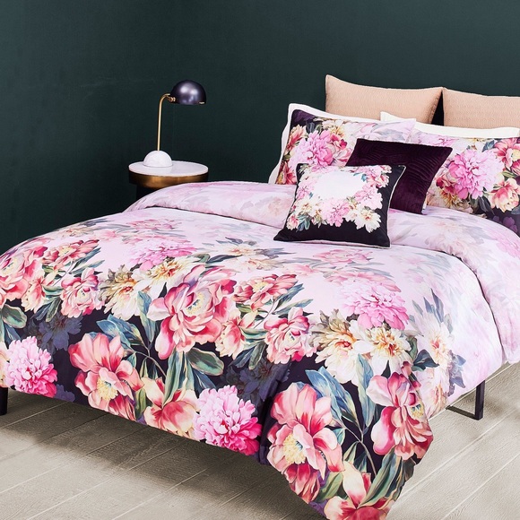 Ted Baker Bedding Ted Baker London Fullqueen Comforter Sham Set